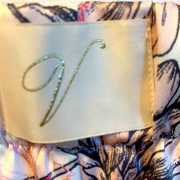 NEW Victorias Secret Silk Luxe Sleep Shorts size Small - Picture 9 of 17